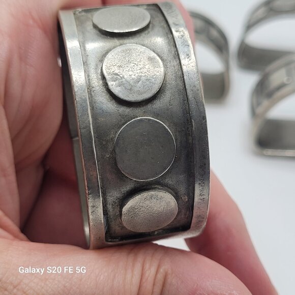 Vintage Aitkens Pewter Napkin Rings Geometric Tableware Set of Four 4 - Picture 5 of 11